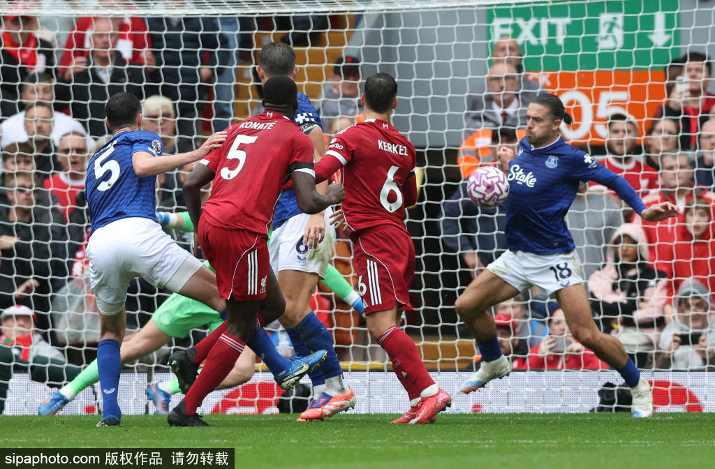 皇冠信用网如何申请_拉门斯的英超之夜：全场最多扑救与失误皇冠信用网如何申请，评分6.8背后的故事